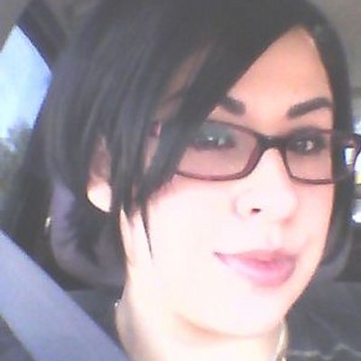 Profile Picture of Leah Garcia Robles (@jesseleah3) on Twitter