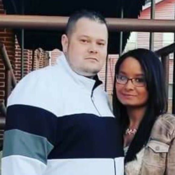 Profile Picture of Skyanna Adams (@sreinbeck) on Poshmark