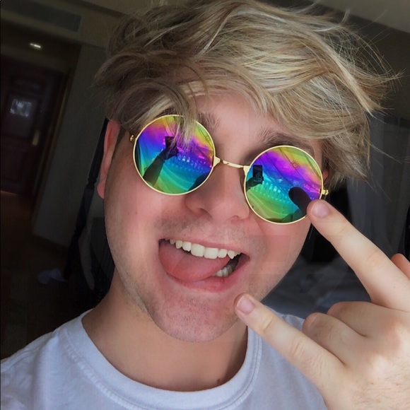 Profile Picture of Ryan Buckshaw (@ryanbuck000) on Poshmark