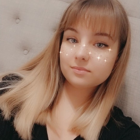 Profile Picture of Amber Basham (@abasham00) on Poshmark