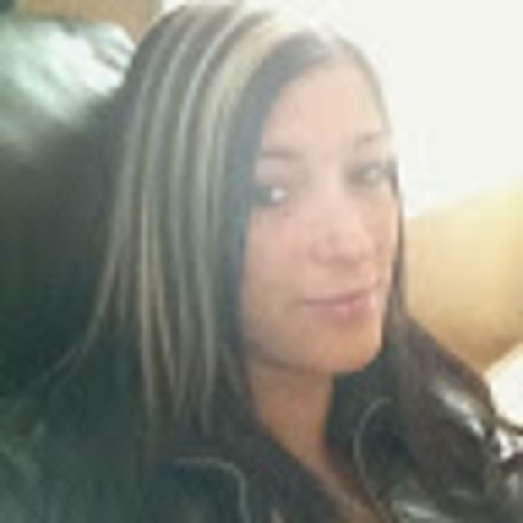 Profile Picture of Jaxz Ecclestone (@mizjaxz) on Poshmark