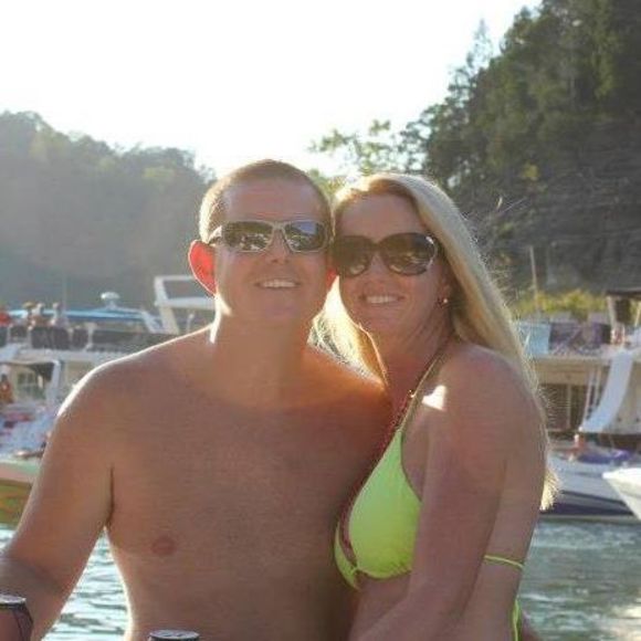 Bobbie Hemry - Poshmark Profile Picture of Bobbie Hemry (@bobbiehemry) on Poshmark