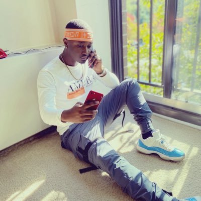 Profile Picture of TOMMY GOD 🎚 (@Sinclair6ix) on Twitter