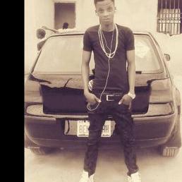 Profile Picture of JeSsE BaSsEy GoDwIn (@jblacknoni) on Twitter