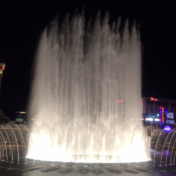 Monique Huffsmith - Poshmark Profile Picture of Monique Huffsmith (@mah588) on Poshmark