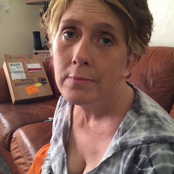 Profile Picture of Chris Erwin (@chrissir) on Poshmark