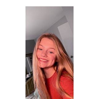 Profile Picture of Lily Pfeiffer (@lily.pfeiffer.94) on Facebook