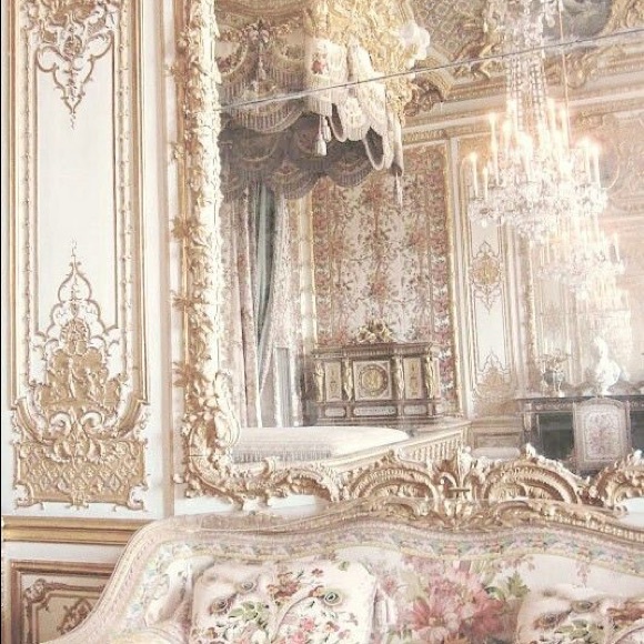 Profile Picture of Alauna Milosevich (@alauna9098) on Poshmark