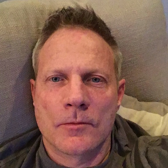 Profile Picture of Kevin Blaine (@kevinmblaine) on Poshmark