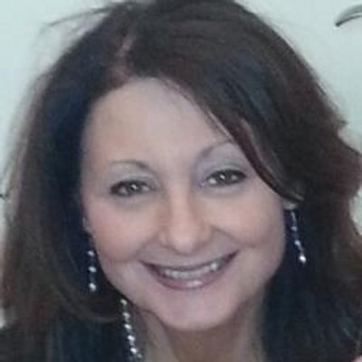 Profile Picture of Debbie Davison (@deedeedavison) on Twitter