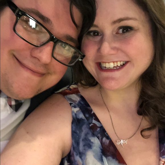 Profile Picture of Becky Mardeusz (@becky_mardeusz) on Poshmark