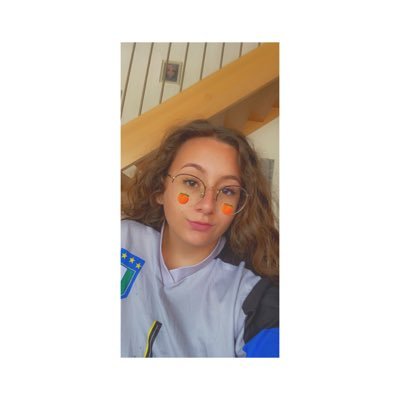 Profile Picture of Jessica // NEVERL 🎡ND (@JessicaColella1) on Twitter