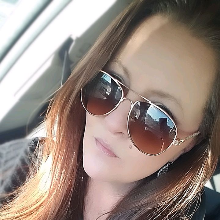 Profile Picture of Brandy (@brandymusick) on Tiktok