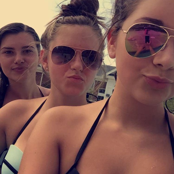 Profile Picture of Haley Champion (@haleychampionn) on Poshmark