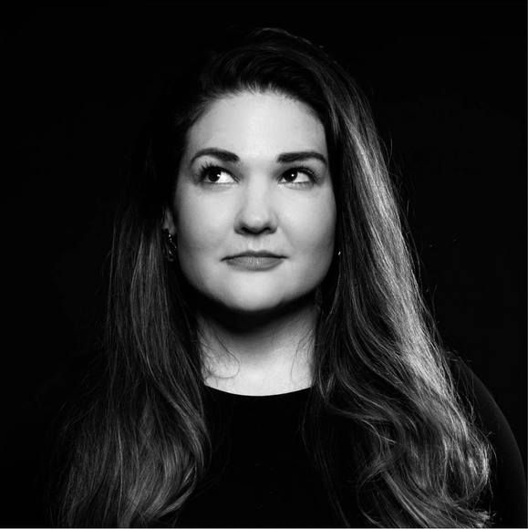 Profile Picture of Laura Kirsop (@laurakirsop) on Poshmark