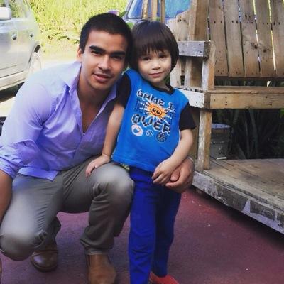 Profile Picture of Richard Byron (@GrandpaByron) on Twitter