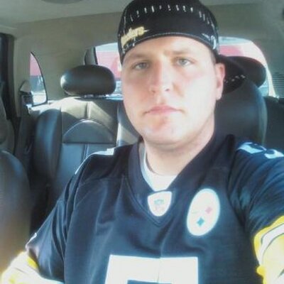 Profile Picture of Jason (@Jason_martz) on Twitter