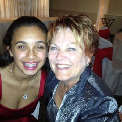 Profile Picture of Kathy Sinclair (@kpconcessions) on Twitter