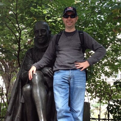 Profile Picture of Simon Moffat (@defnotsimon) on Twitter