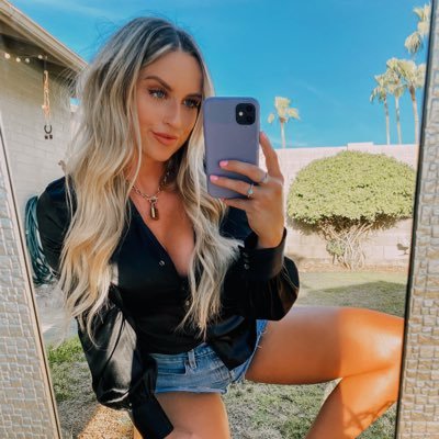 Profile Picture of Sedona Rae 🌹 (@sedonaraee) on Twitter