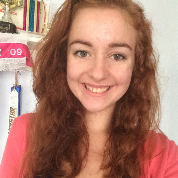 Profile Picture of Erica Maillet (@etahh) on Poshmark