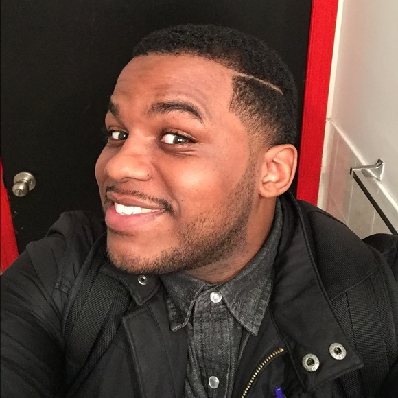 Profile Picture of Darryl Smith (@vaughnieb) on Poshmark