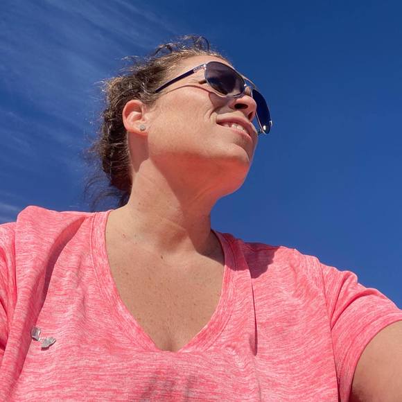 Profile Picture of Christy Gauvey (@christylpn) on Poshmark