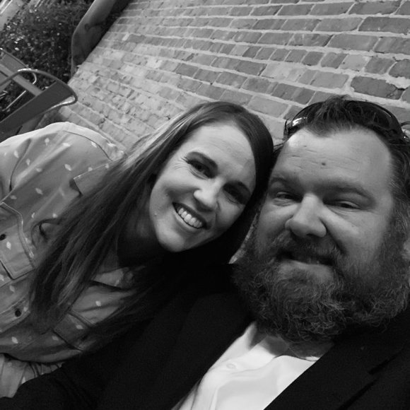 Profile Picture of Amber Mock (@amberdmock) on Poshmark