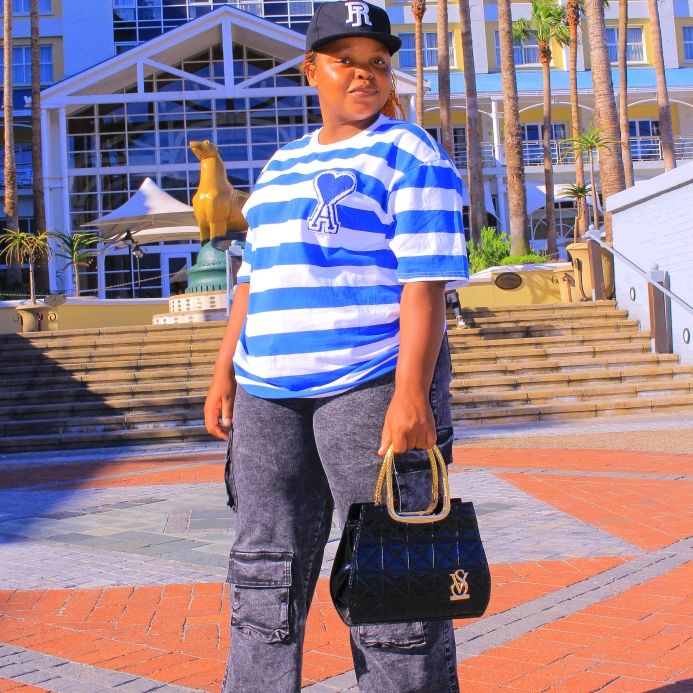 Profile Picture of lucia moses (@user2294878111720) on Tiktok