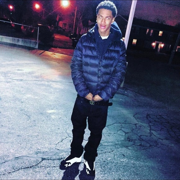 Profile Picture of Jairo Rojas (@luh_j843) on Poshmark