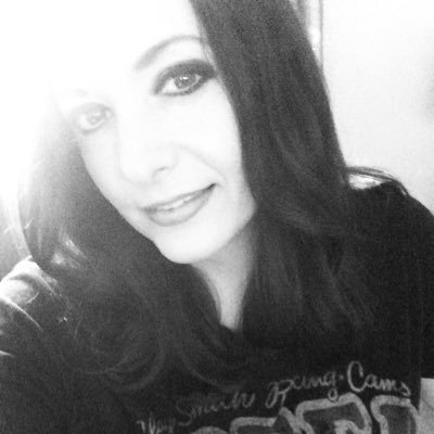 Profile Picture of Jeni Smith (@jenijean93) on Twitter
