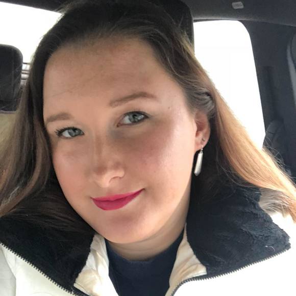 Profile Picture of Krysten Jablonowski (@o0_2112_0o) on Poshmark