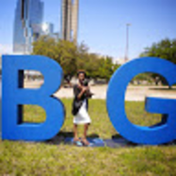 Profile Picture of Lanese Lias (@lanese007) on Poshmark