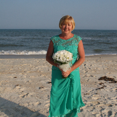 Profile Picture of Diane McGee (@DianeMcGee27) on Twitter