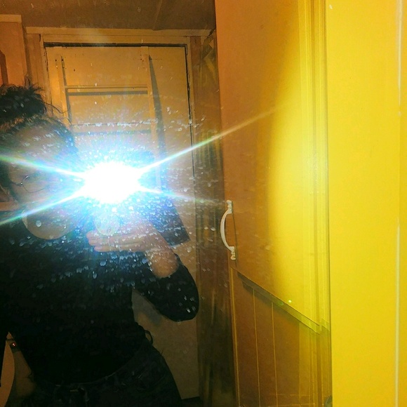 Profile Picture of Lucia Castanon (@luciacastanon5) on Poshmark