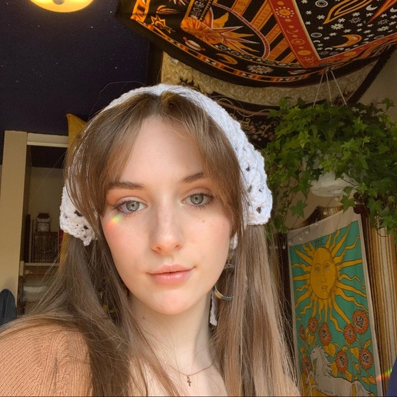 Profile Picture of Piper Thomas (@paleishpiper) on Poshmark