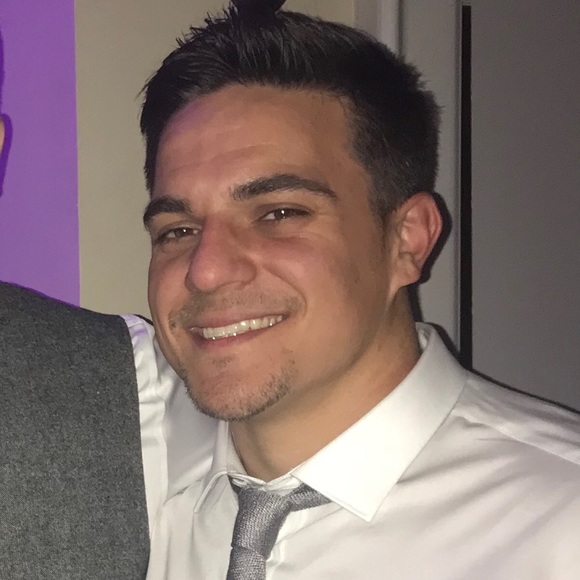 Profile Picture of Jonathan Matzelle (@jmatz77) on Poshmark