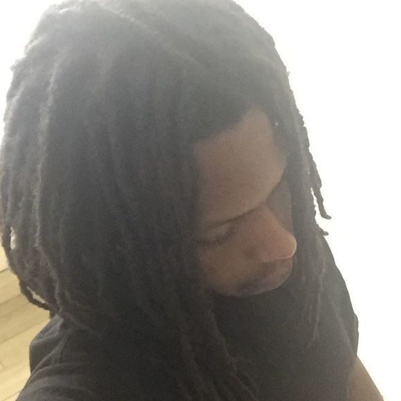 Profile Picture of Jeremy Fa'realdoe lacy (@yung_cutti) on Poshmark