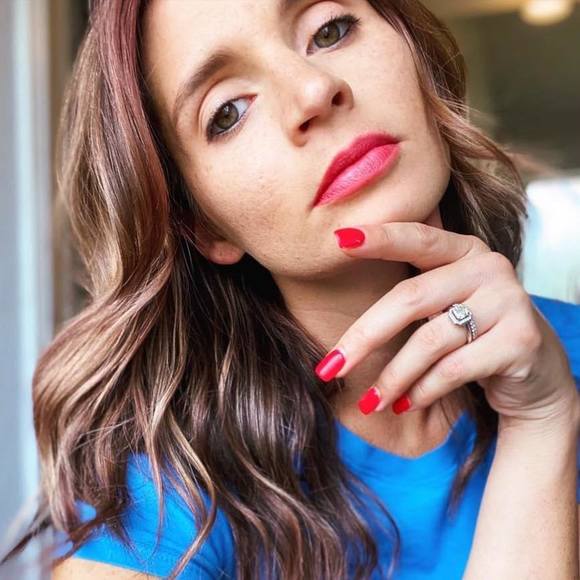 Profile Picture of Emily Ashabranner (@eashabranner) on Poshmark