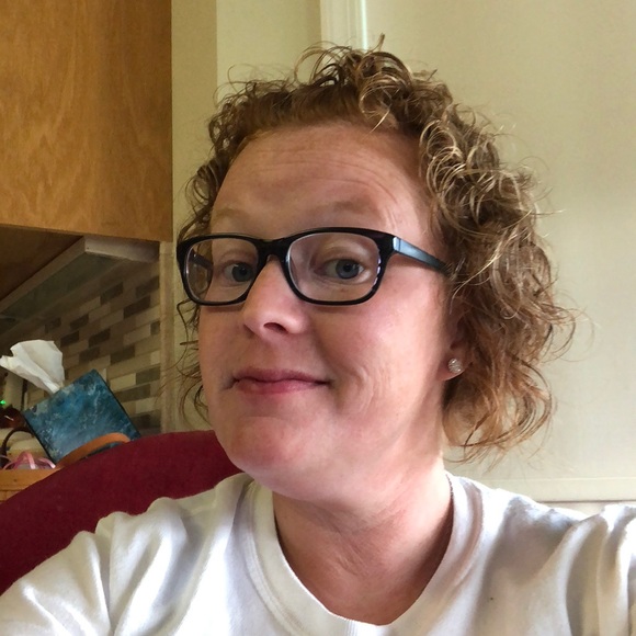 Profile Picture of Amanda Fletcher (@msmanship) on Poshmark