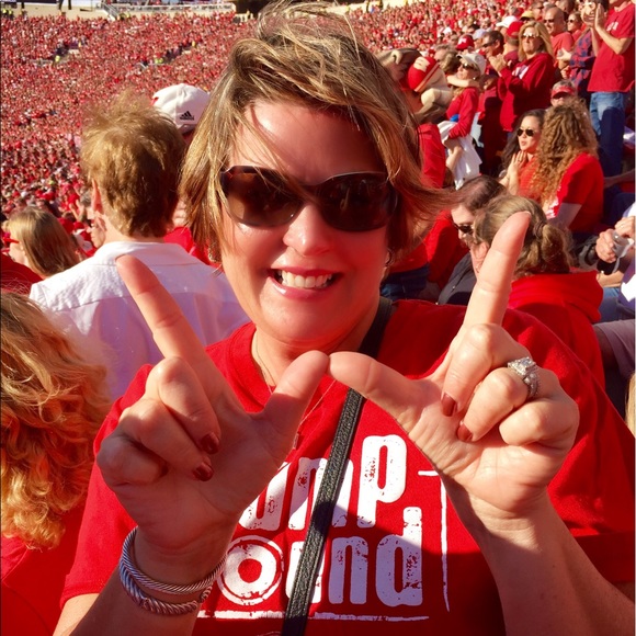 Profile Picture of Julia Sapp (@ordgrl) on Poshmark