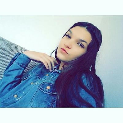 Profile Picture of Nicole Holler (@Niicolizinhaa) on Twitter