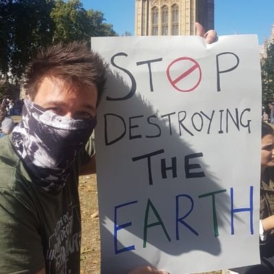 Profile Picture of Richard Hillyard (@mrrich1979) on Twitter