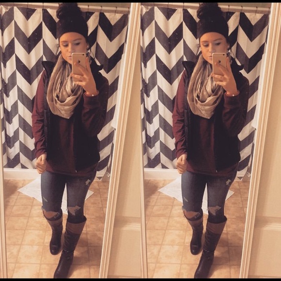 Profile Picture of Madison Vollrath (@madsvollrath) on Poshmark