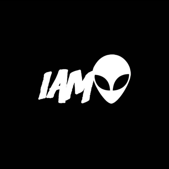 Profile Picture of Freshmont Freshmont (@freshmont211) on Poshmark