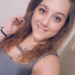 Naomi Deville - Instagram Profile Picture of Naomi Deville (@naomidomangue) on Instagram