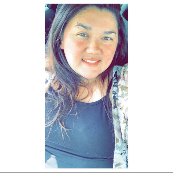 Profile Picture of Fayanna Duncan (@fancyface324) on Poshmark