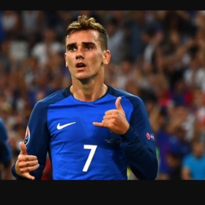 Profile Picture of Dean Swift (@deanswift28) on Twitter