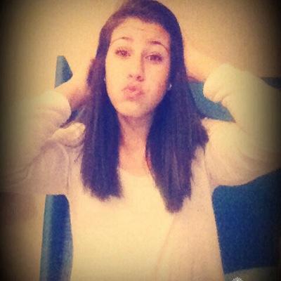 Profile Picture of Selena Smith (@ChereSm74405902) on Twitter