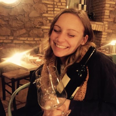 Profile Picture of Kelsie Baxter (@kelsiebaxter) on Twitter